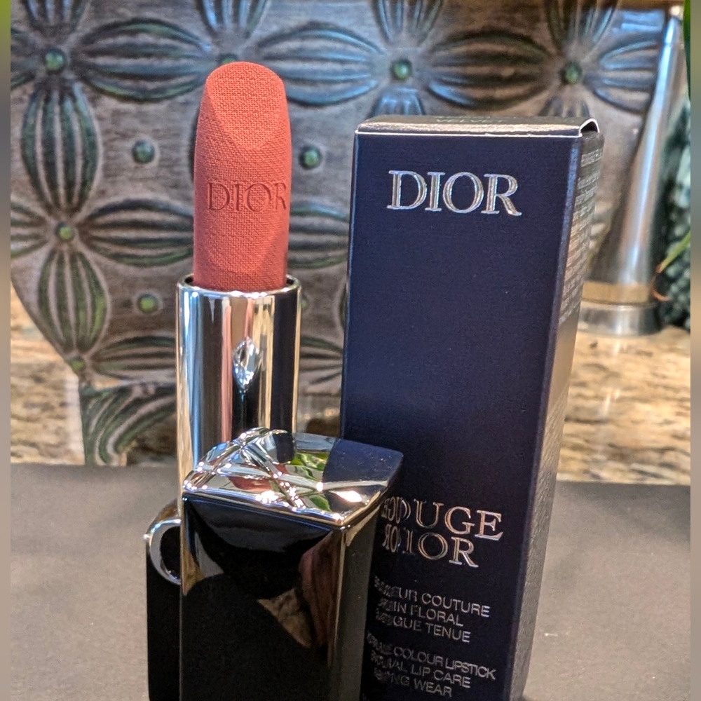 Rouge Dior #505 Sensual Lipstick - Picture 2 of 6